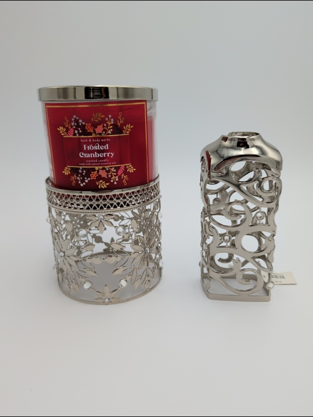 Bath & Body Works Frosted Cranberry 3 Wick With Candle Holder & Soap Holder
